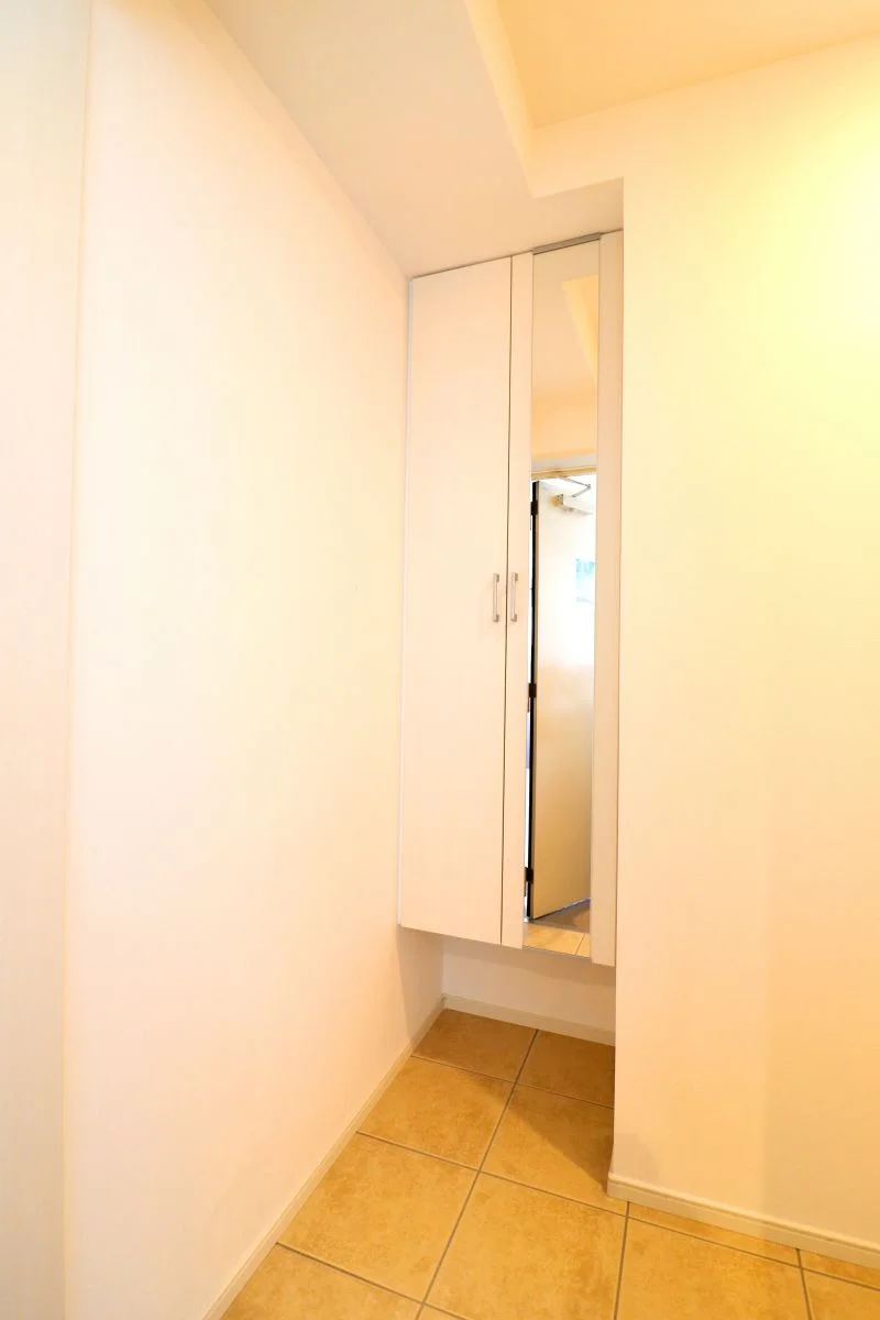 大きなシューズボックスがございますので、2名で入居される際も玄関は常に清潔に保っていただくことができます