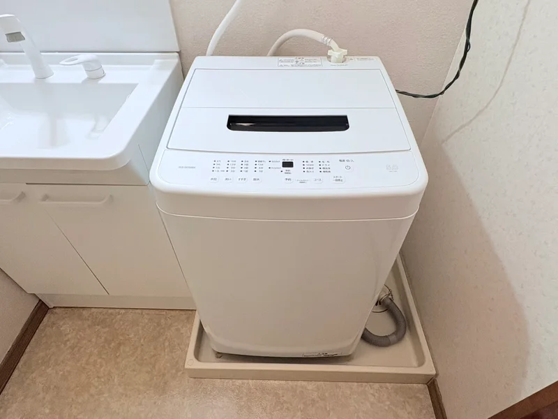 洗濯機は室内に設置しております♪入居後すぐにご利用が可能です(^^♪タオル1式分もご用意しております☆彡