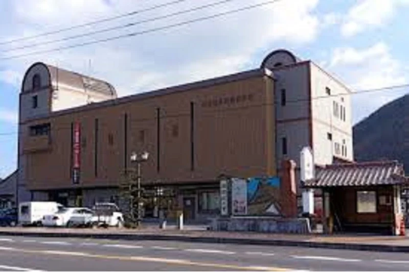 伊部駅まで車で19分、10.9km｡