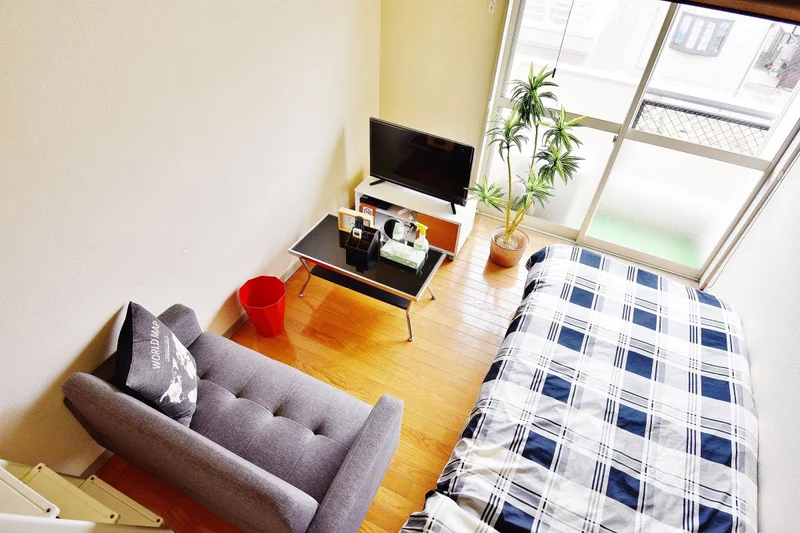 倉敷マンスリーマンションの日当たり抜群のお部屋です♪家具家電も揃っておりますのでカバン一つでこれちゃいます(*^^*)