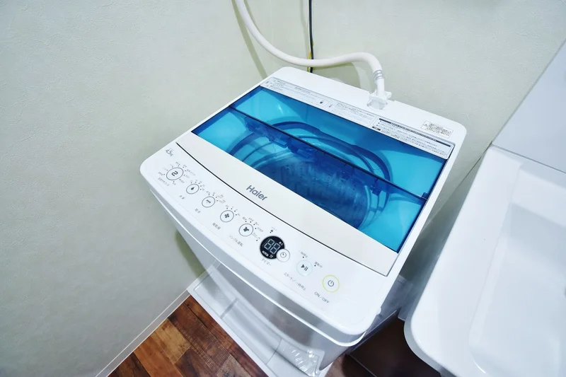 室内洗濯機には、ご入居当日からご利用いただけますよう、洗濯用洗剤もご用意させていただいております☆彡