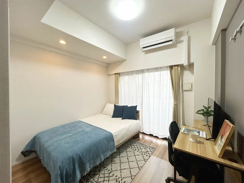 写真はイメージです。ラグなどの室内装飾はございません。