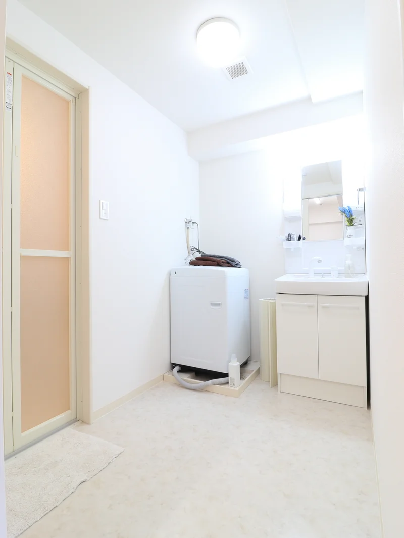 男女問わず人気の独立洗面台☆　お風呂上りや朝自宅にも便利な設備です♪