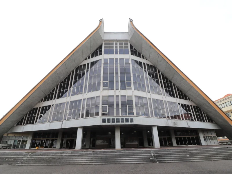 下関市立体育館