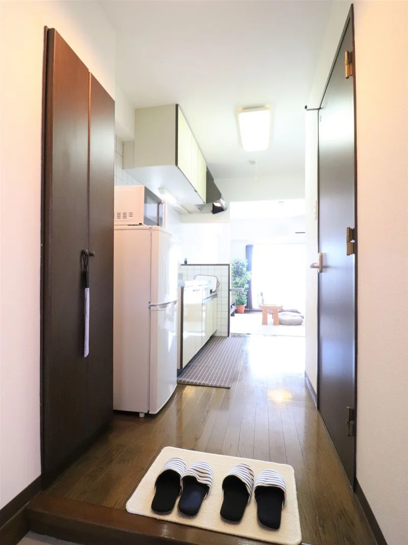 玄関も明るく、収納もたくさんあります(^^♪