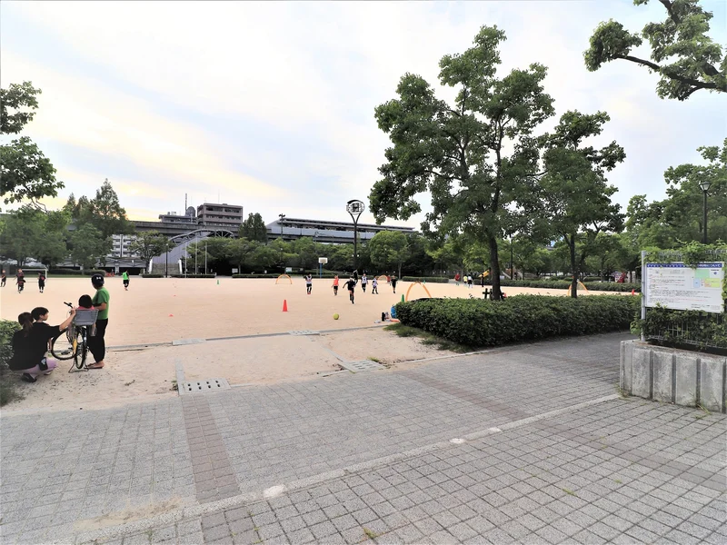 新牛田公園まで車で６分