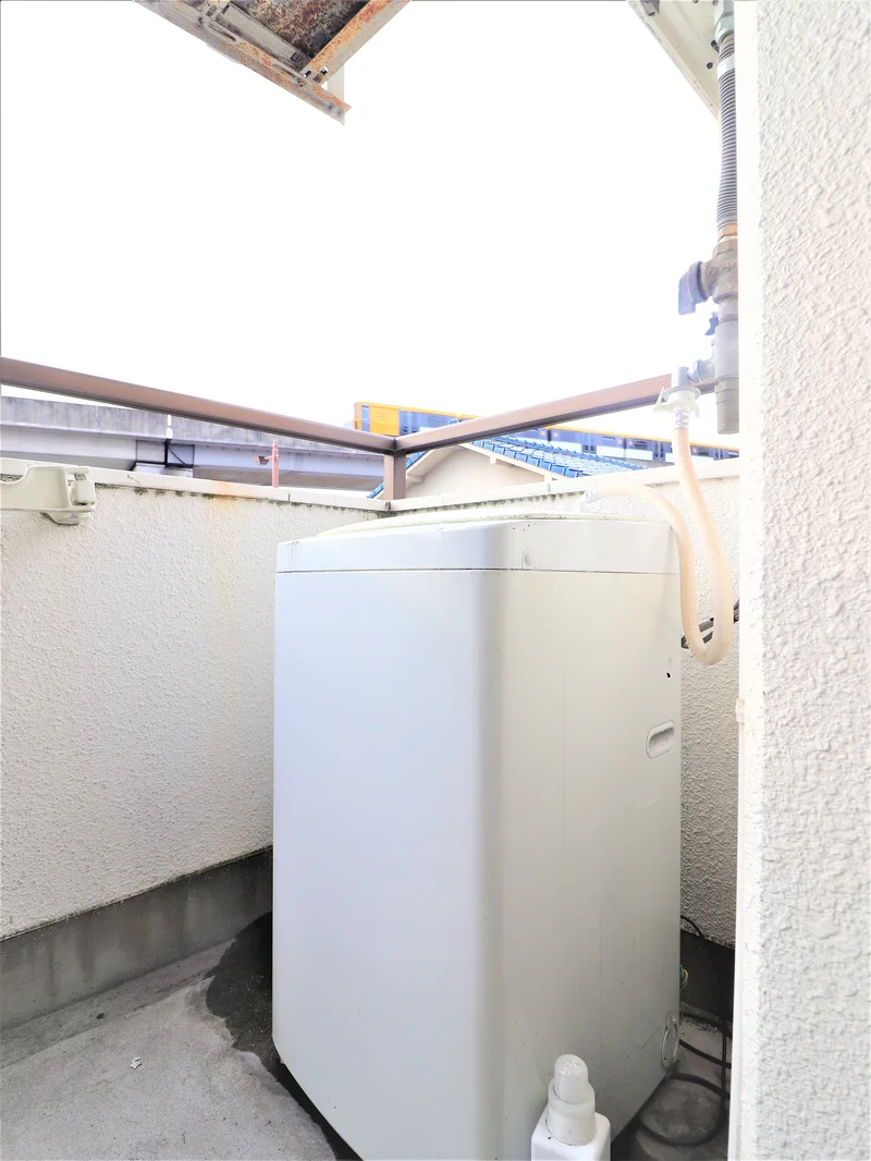 屋外洗濯機置き場あり