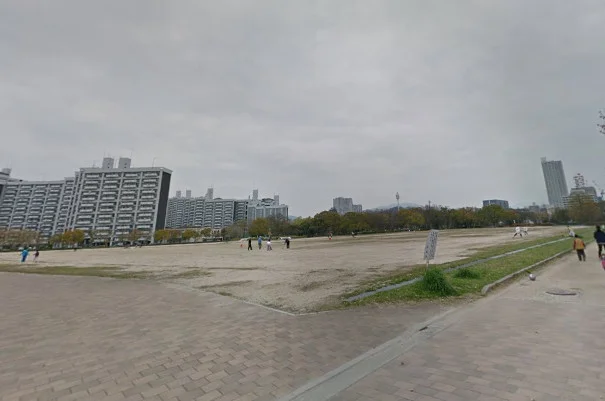 広島市中央公園　徒歩18分