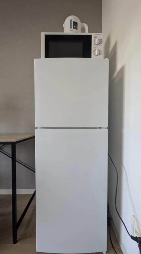 冷蔵庫・電子レンジ・ケトルも付いてます♪