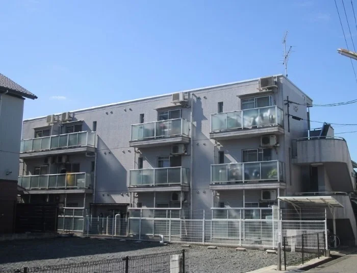 福山城そば！駐車場あり♪福山駅より徒歩10分なので交通の便が非常に良い物件です！