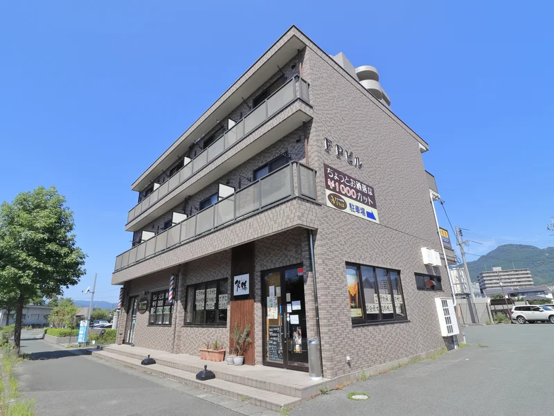 JR近くでアクセス良好の綺麗なお部屋です！インターネット無料です(^^)/　JR山口線・山口駅の近くで山口市内中心部にご予定がある方にも便利です♪