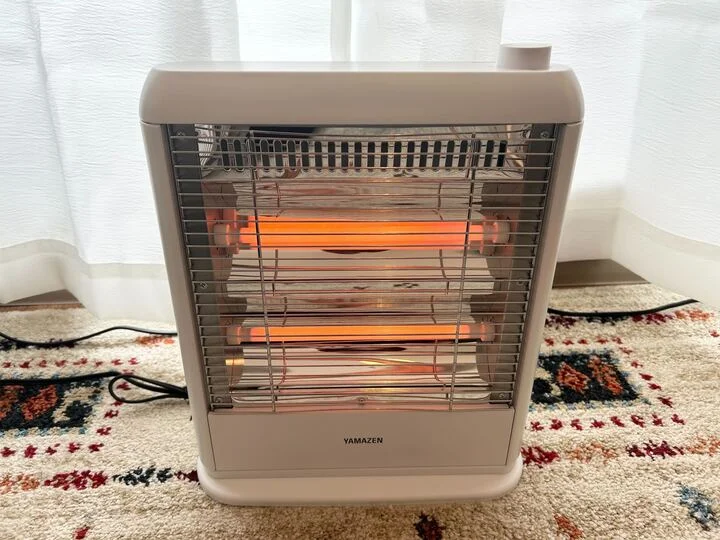 電気ストーブあり/足元もポカポカ