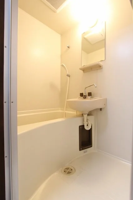 ※炊飯器・鍋フライパン・掃除機・アイロン・空気清浄機・HDD・ブルーレイレコーダーは現在設置しておりません。