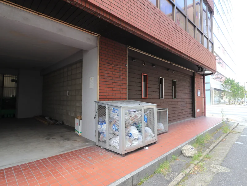 敷地内ゴミ捨て場