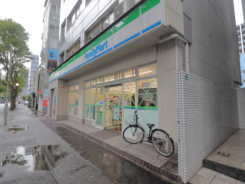 ファミリーマート