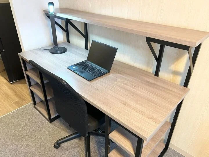 お部屋でのデスクワークも可能◎