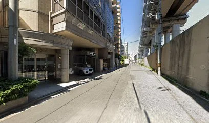 尚文出版(株)まで徒歩１分