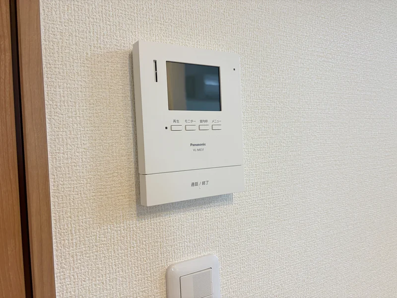 安心のモニター付きインターホン