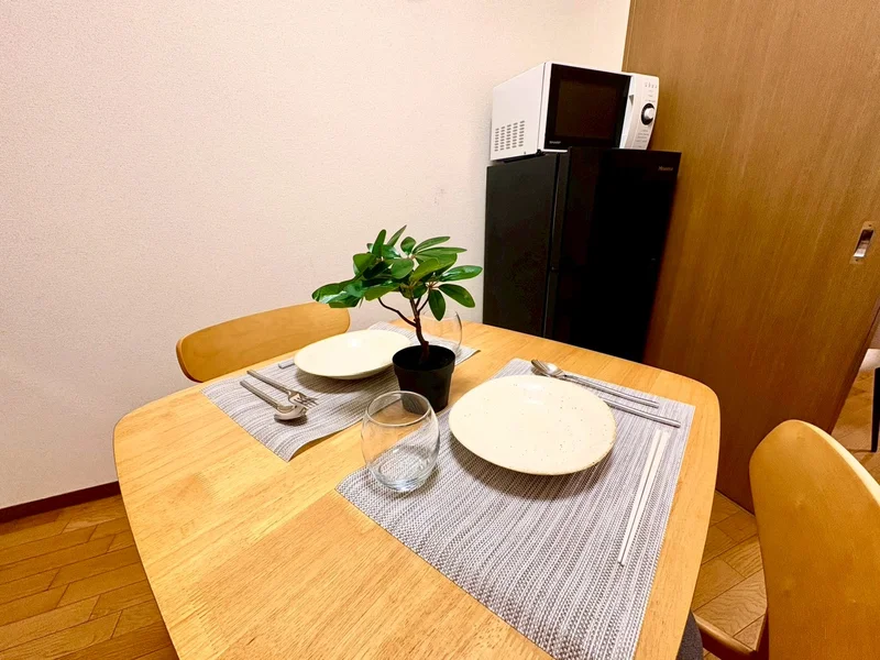 ダイニングテーブルもご用意しております♪