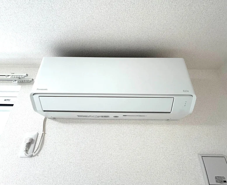 冷房も完備。暑い季節も快適に過ごせるお部屋です！