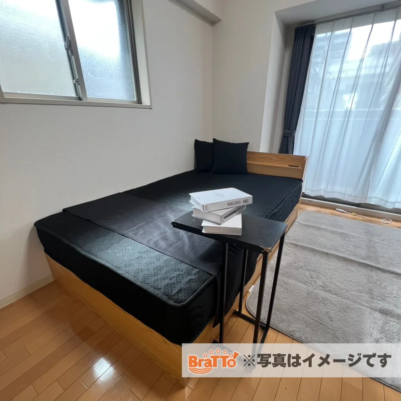実際はダブルベッドです