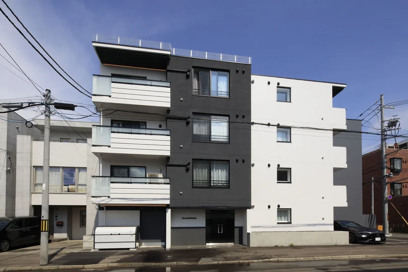 建物下の駐車場はご利用できません。