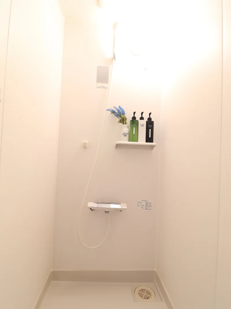 シャワールーム！シャンプーやボディーソープをご用意させていただいてるので入居してすぐ疲れを癒していただくことができます(^^♪