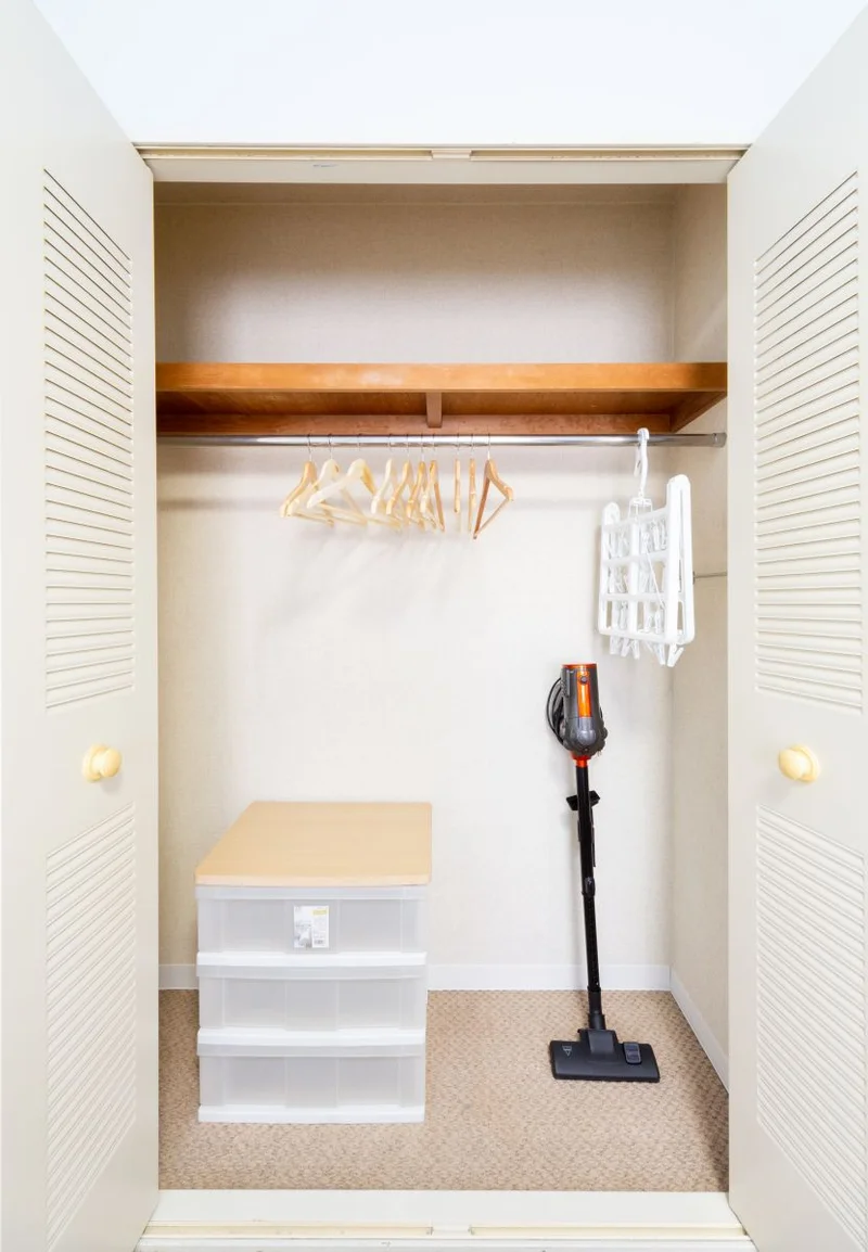 寝室②ダブルベッド