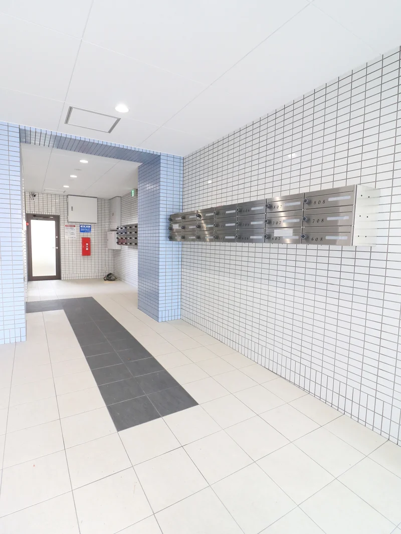 集合ポストあり　郵送物受け取りを自由にしていただけます！　防犯カメラ付きでセキュリティ面も安心♪