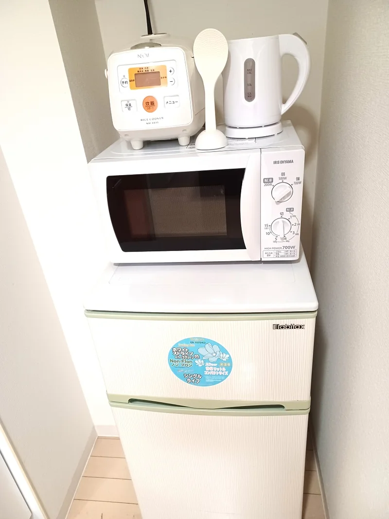 冷蔵庫・電子レンジ・炊飯器・ケトル