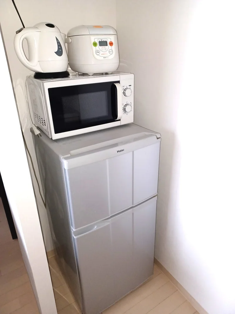 冷蔵庫・電子レンジ・炊飯器・ケトル