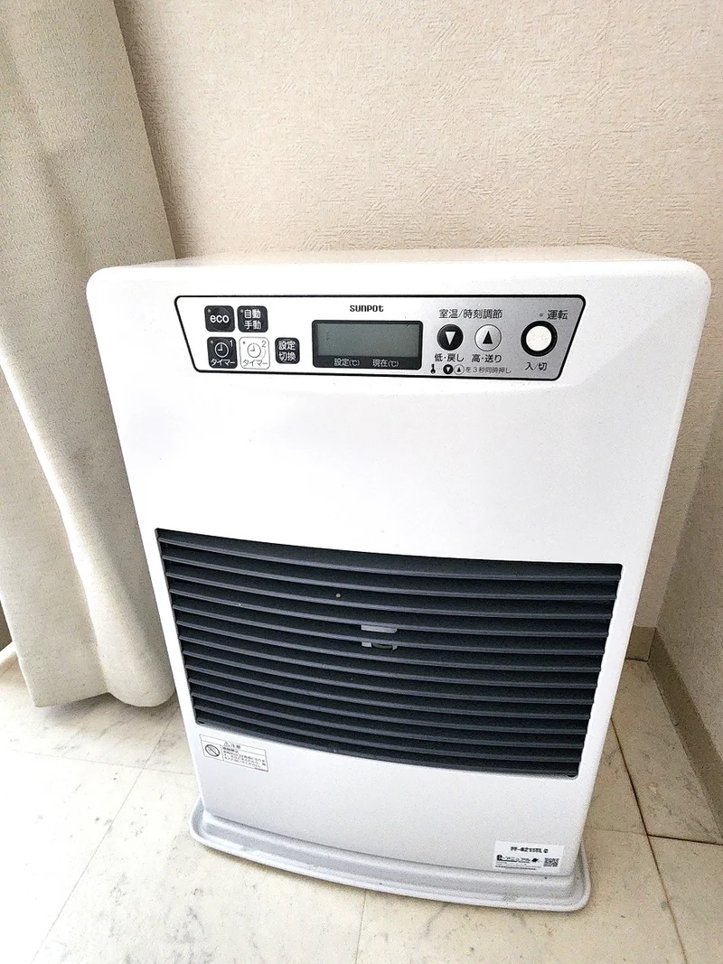 冬も暖かい灯油ストーブ