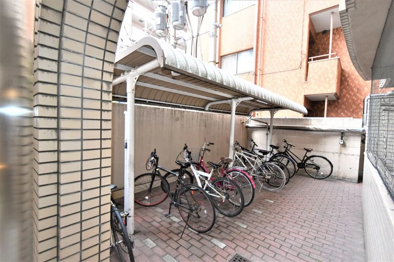 駐輪場付き　自転車使用可能！