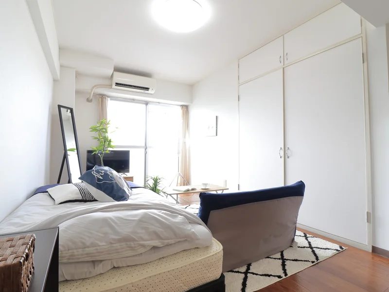 エアコン付きで一年を通して快適な室温でお過ごしいただけます♪　リネン類の取り揃えも豊富に！