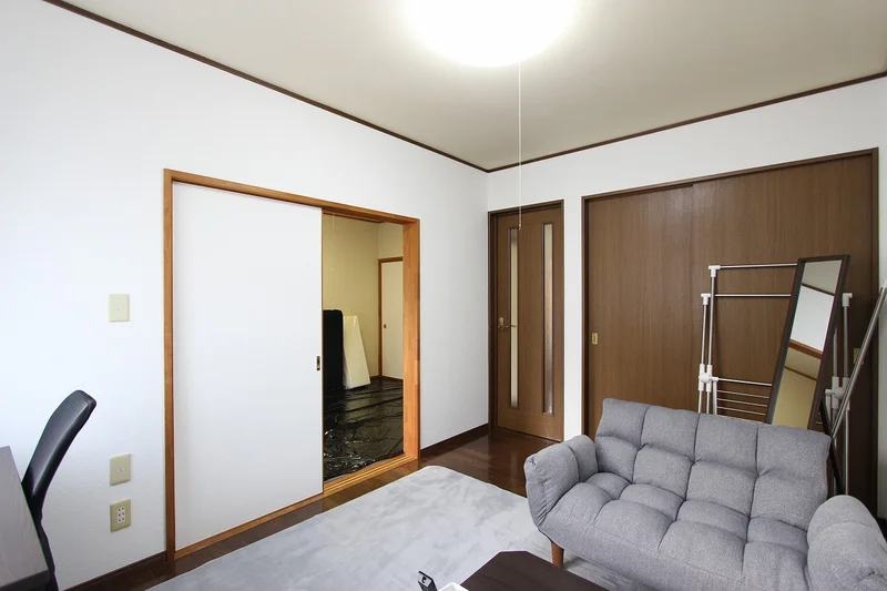 ※炊飯器・鍋フライパン・掃除機・アイロン・空気清浄機・HDD・ブルーレイレコーダーは現在設置しておりません。