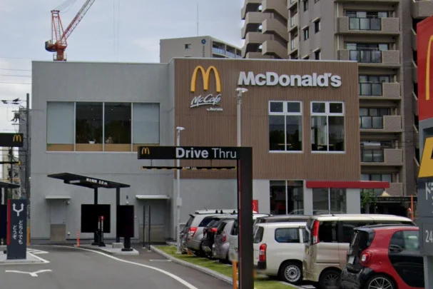 マクドナルド 姫路安田店まで徒歩4分、350ｍ。