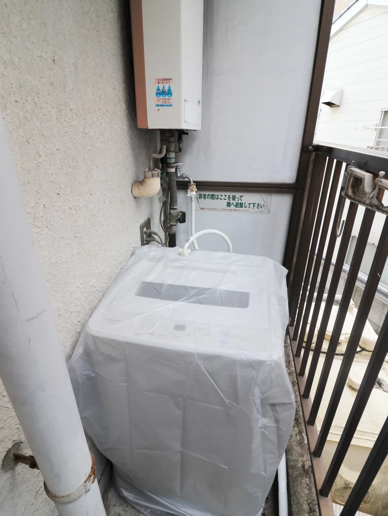 屋外洗濯機置き場 コインランドリーに行かなくてもいいので便利！