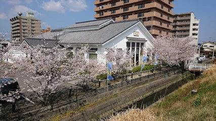春日なごみの湯 湯楽温泉まで車で6分、2.3km