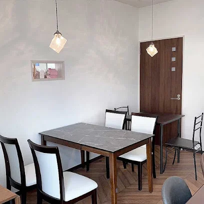 Cafe Tiamoまで徒歩10分