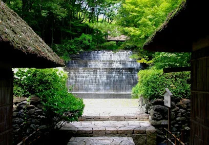 四国村ミウゼアムまで車で９分、3.5ｋｍ