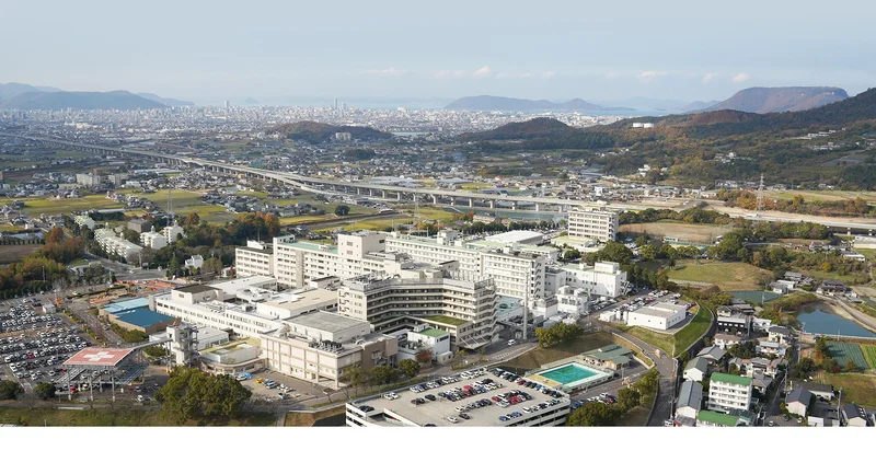 香川大学医学部附属病院まで車で12分、6.5km｡