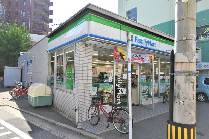 ファミリーマート