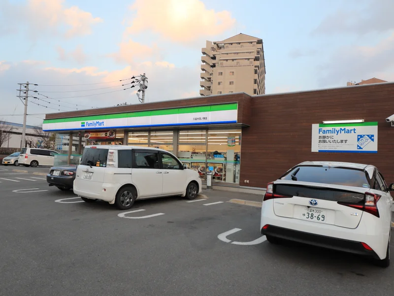 ファミリーマート