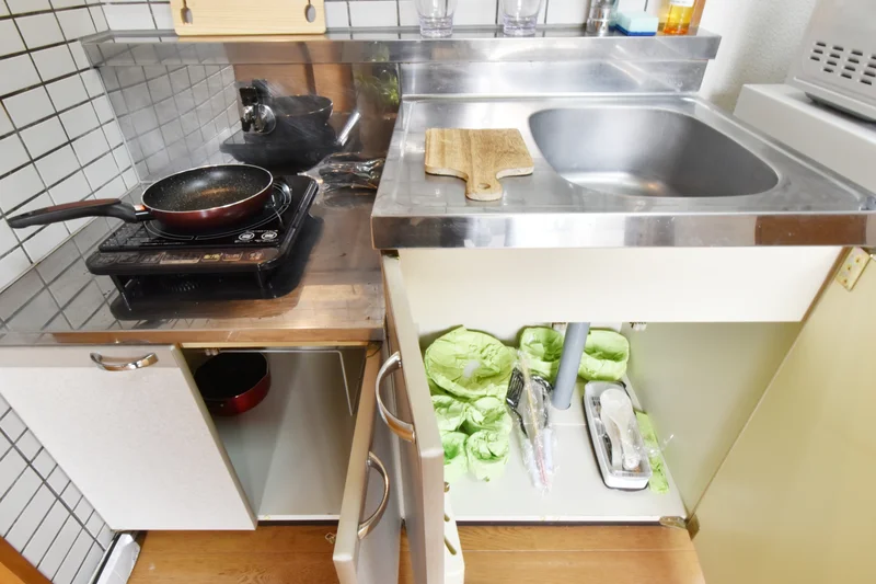 食器類や調理器具などすべて標準品となっております♪　長期滞在でも自炊できるので安心！