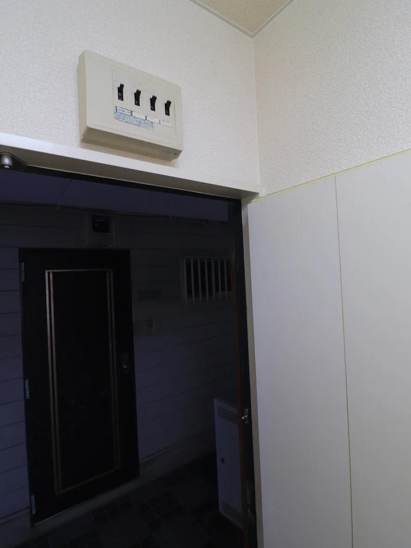 室内ブレーカー（玄関上）