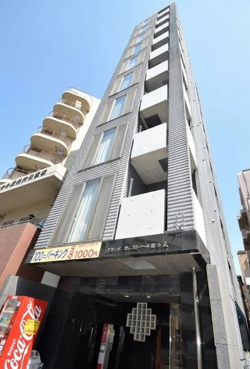 オートロック付宅配ボックスありの　清潔感のある物件！　広島市内まで徒歩圏内でアクセスもとても良く生活に便利な立地です。