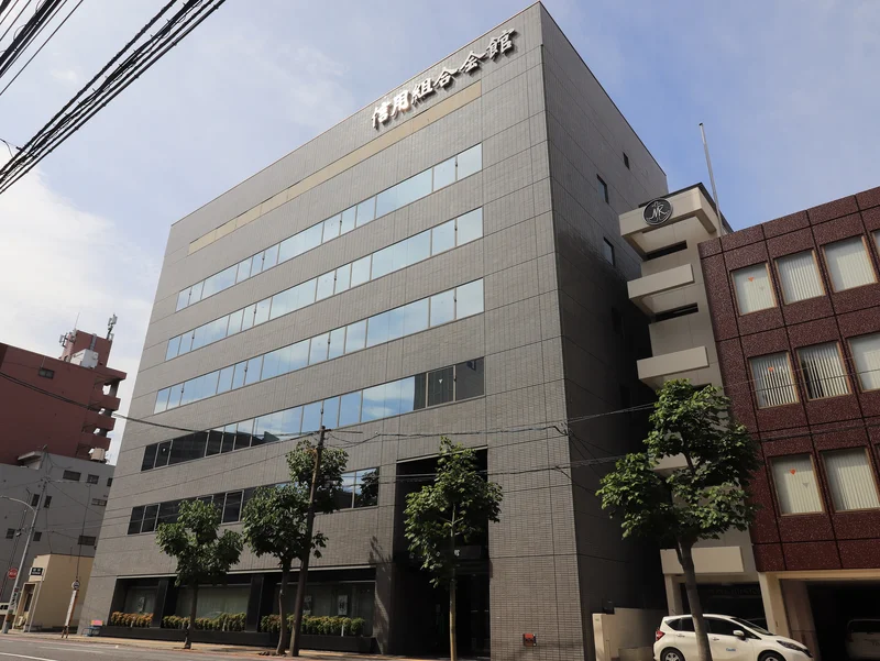 信用組合会館まで徒歩４分