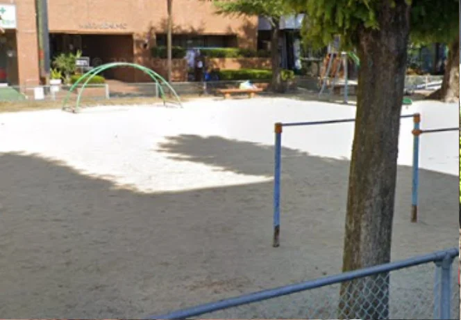 クローバー公園