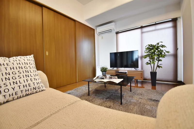 岡山人気ウィークリーマンション。2DKのお部屋で、2部屋あるのでで広々使えますね。ネット利用可能でWi-FiルーターのレンタルもOK。