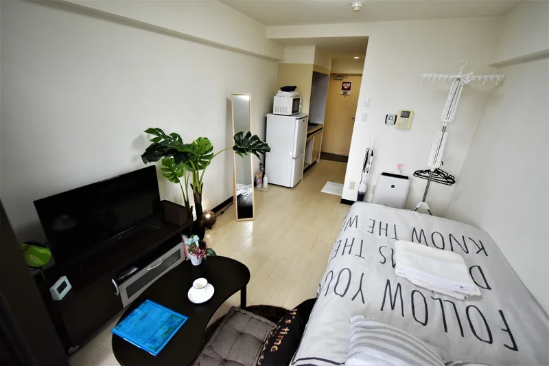 最上階部屋！　家具家電付きマンスリーマンションで入居当日からご自宅のようにお過ごしいただけます。